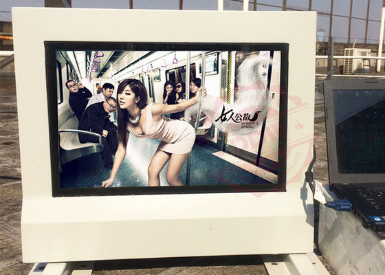 65 pollici Tft tipo pavimento in piedi puro all' esterno segnaletica digitale impermeabile per la pubblicità