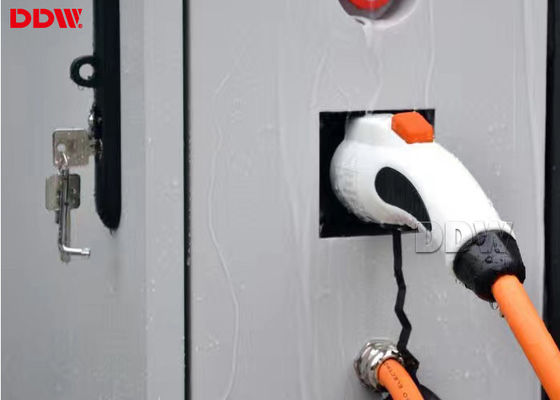 60 Monitor leggere luce solare Chiosco di segnaletica digitale esterna 3600w Alta luminosità