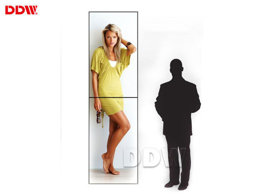 Video parete esposizione stretta dell'incastonatura della multi, visualizzatore digitale verticale pratico