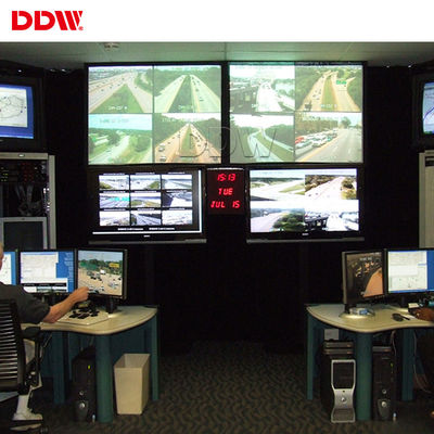 Una luminosità a 46 pollici di 500 pidocchi della video parete del CCTV della macchina fotografica la dissipazione di calore 819 BTU/h massimi