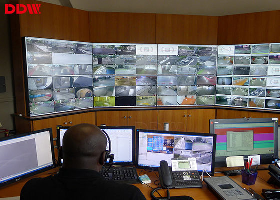 i video schermi multipli della sala di controllo delle interfacce dell'esposizione di parete da 1,8 millimetri LG per sorveglianza di sicurezza concentrano